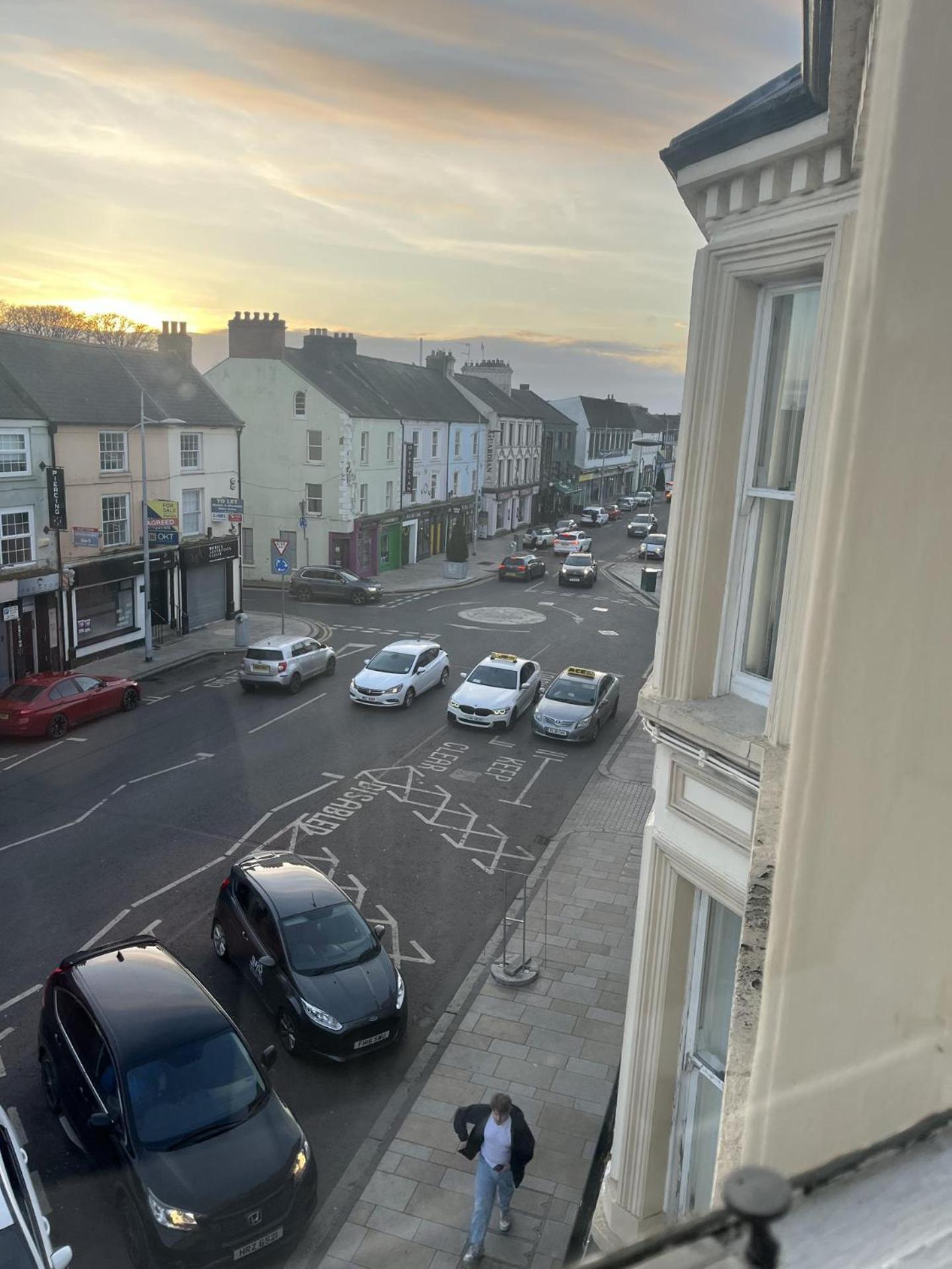 3 Bed Cozy Antrim Apartment With Great Views Exterior foto