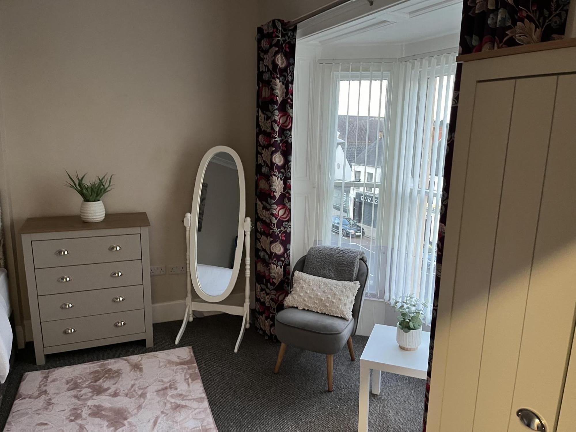 3 Bed Cozy Antrim Apartment With Great Views Exterior foto